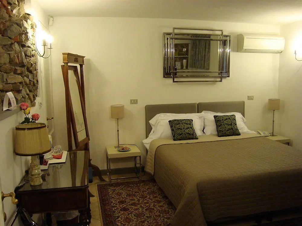 Bed and Breakfast Trentatre Флоренция 5*,